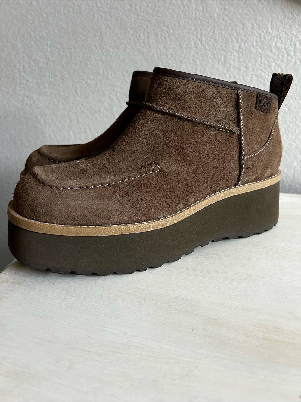 UGG Cityfunc mini water resistant ankle boots, chocolate brown, women’s size 8.5 - Picture 3 of 8
